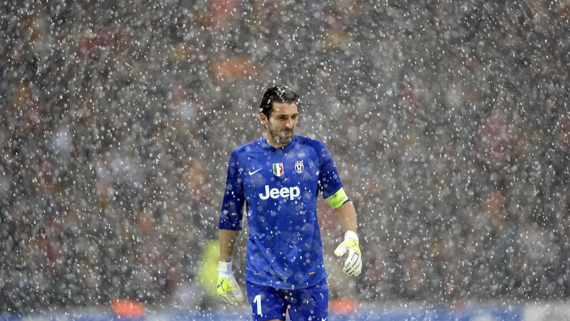 乔·波尔曼的突破与传球,让袋鼠队进攻如行云流水,乔什·鲍曼