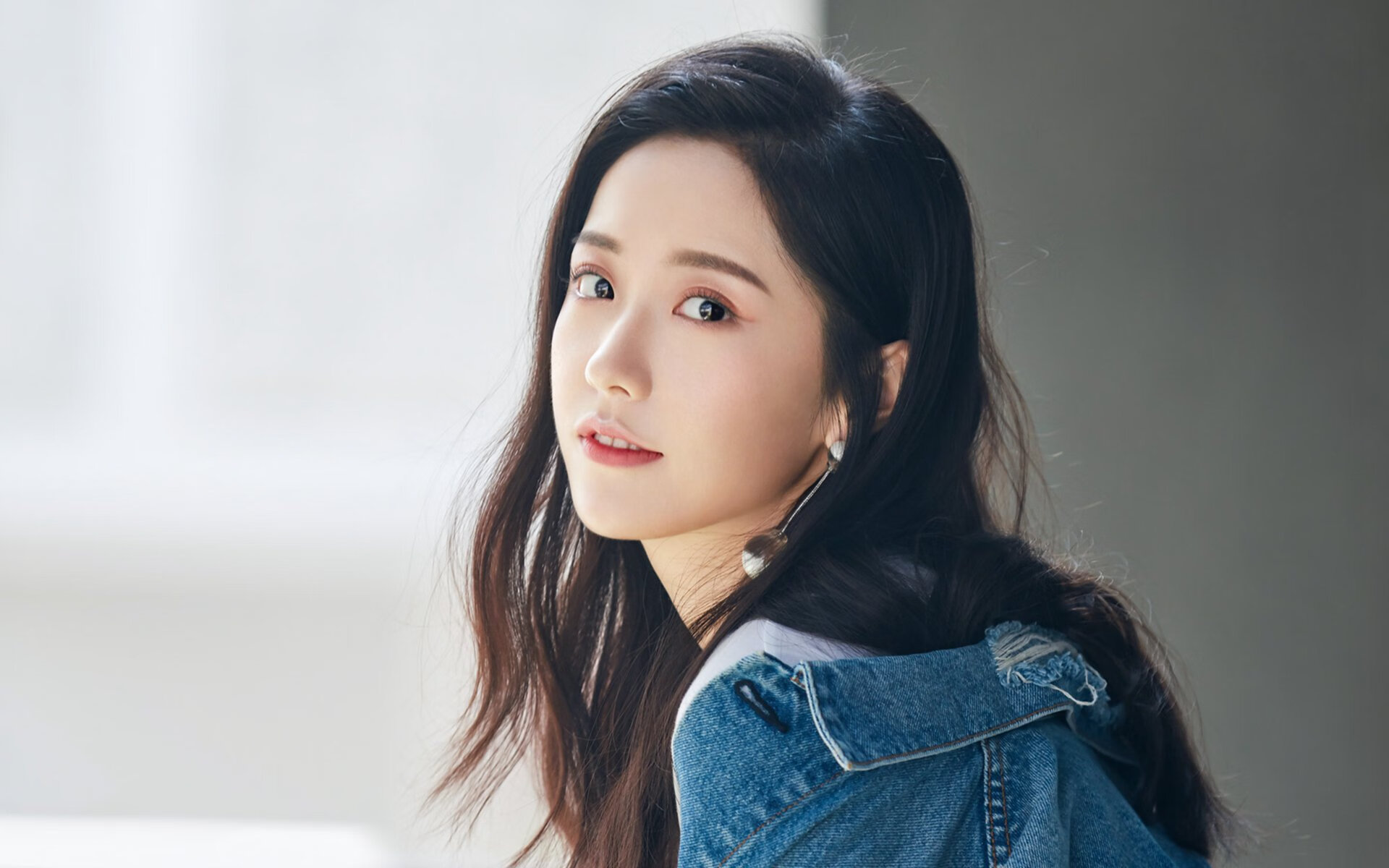 九游游戏中心官网-叶夫根尼娅·奇库诺娃打破个人最佳，创造新纪录，叶夫根尼娅卡纳耶娃